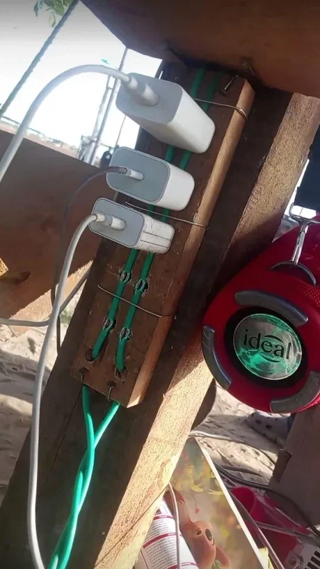 저렴이 멀티탭의 위험성 눈높이 교육_1.webp