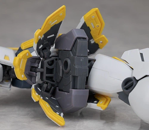 MG 건담 샌드록 EW 아르마딜로 리자드 장비 해외 리뷰 2_52.webp