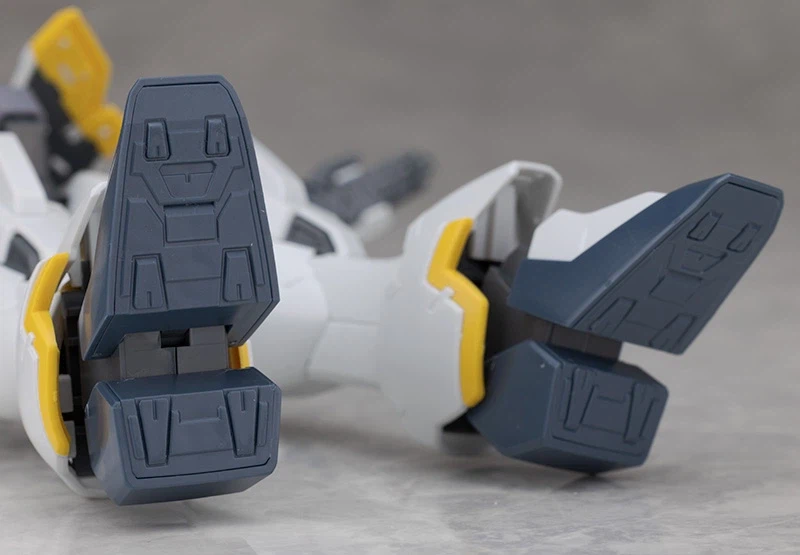 MG 건담 샌드록 EW 아르마딜로 리자드 장비 해외 리뷰 2_57.webp