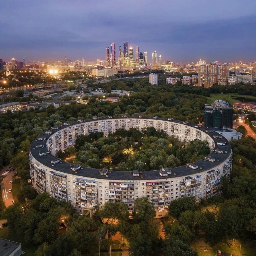 이런 건물들은 내부도 둥글건가_1.webp