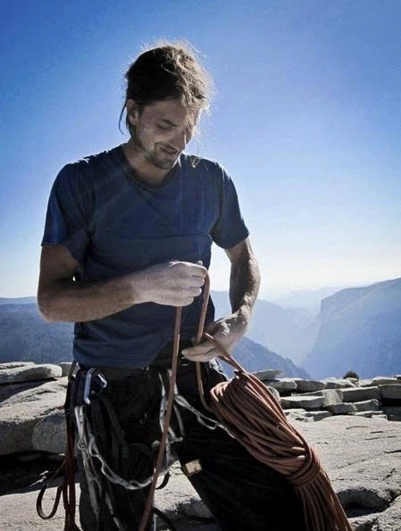 창시한 사람도, 전문가도 다 죽은 스포츠.jpg_4.webp