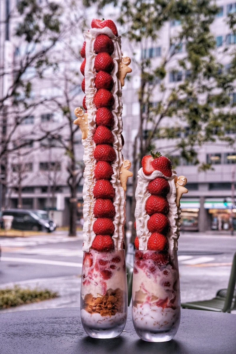 일본에서 판매하는 딸기 디저트_1.webp