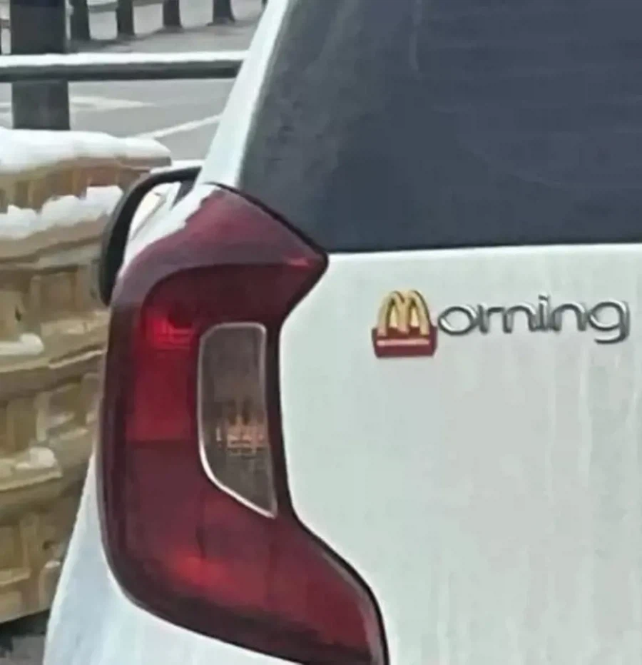 봐줄수 있을거 같은 차량 스티커들_4.webp