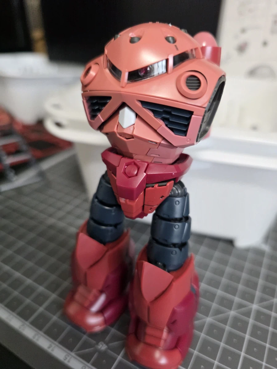 첫 건프라 만들어봤어요_6.webp