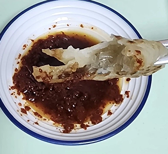 뭐하냐 그냥 자냐_2.webp