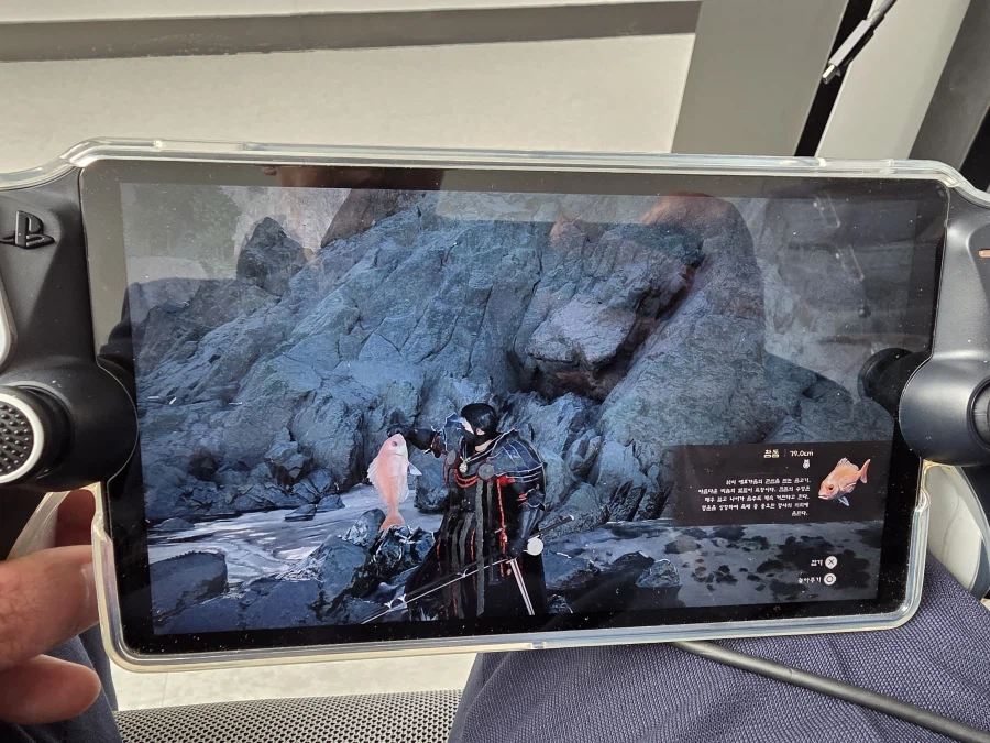 이상한 투구 얻었어요; 워터스투구_1.webp