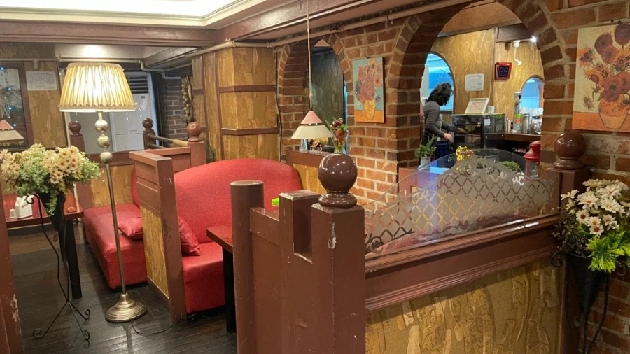 밖에서 밥 먹습니다 - 경기 안양, 그대만의 작은공간_1.webp