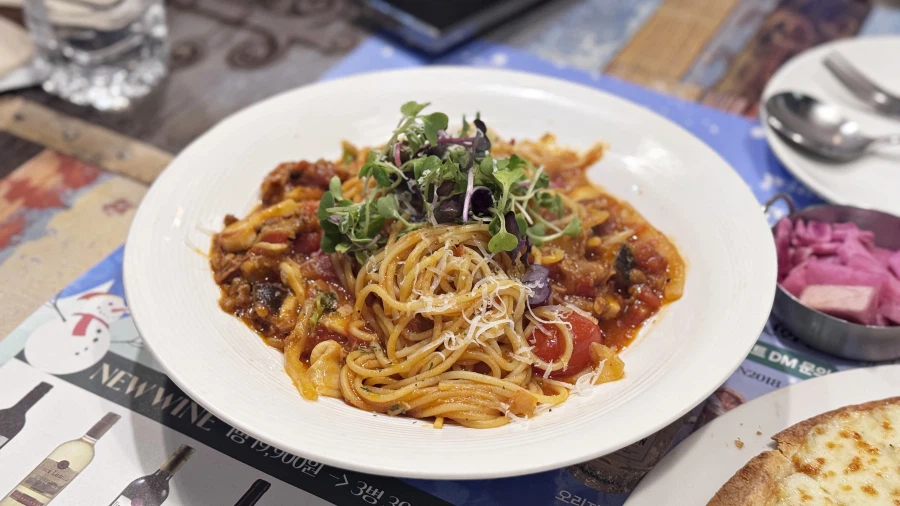 밖에서 밥 먹습니다 - 경기 안양, 그대만의 작은공간_3.webp