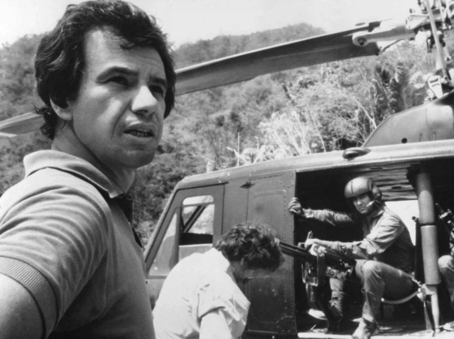 영화) 감독이 투자자들에게 짤리기 싫어 넣었다는 장면.sf_5.webp