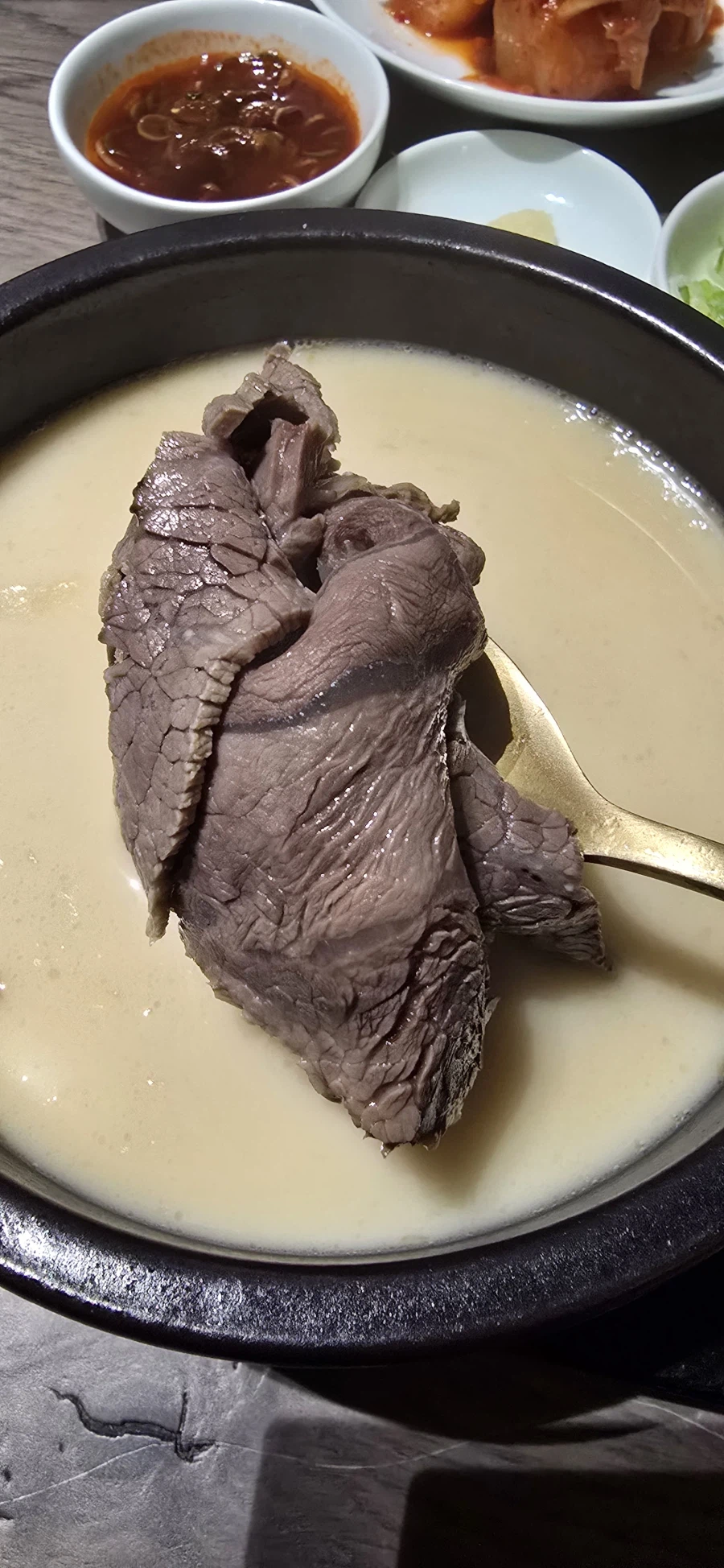 거대곰탕 서초점 / 나베야 평창김치나베_22.webp