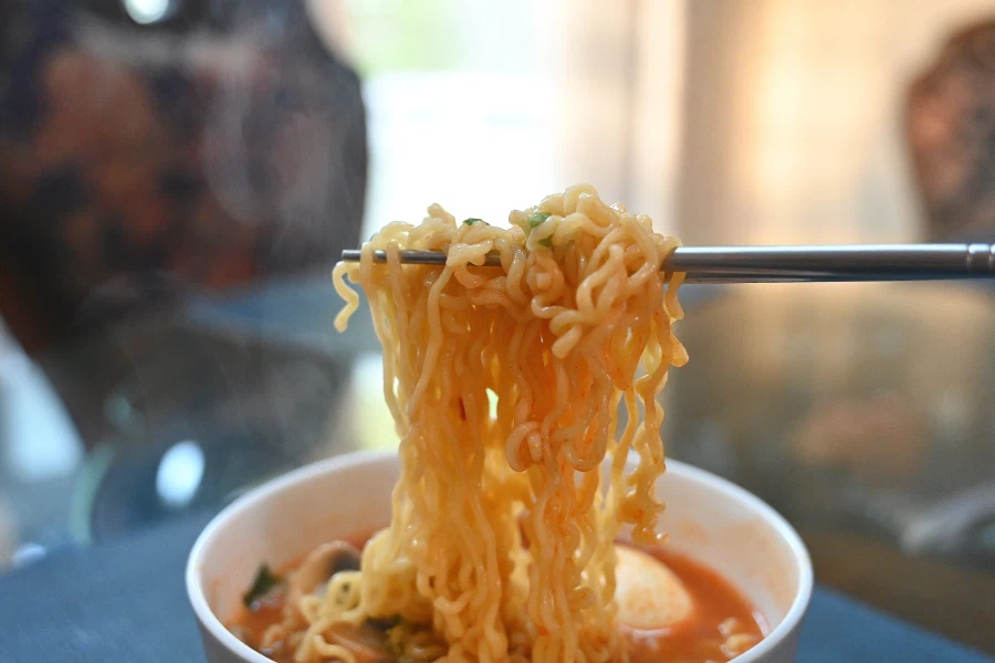 첨 끼려묵는 상남자라면;ㅎ_5.webp