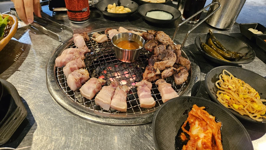 [제주]연탄 + 흑돼지를 먹을수 있던 복자씨연탄구이_7.webp