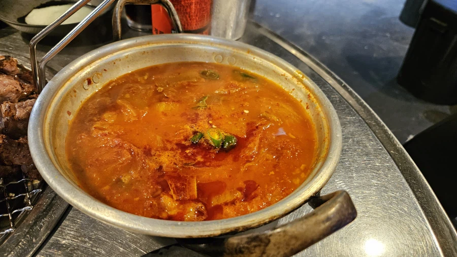 [제주]연탄 + 흑돼지를 먹을수 있던 복자씨연탄구이_11.webp