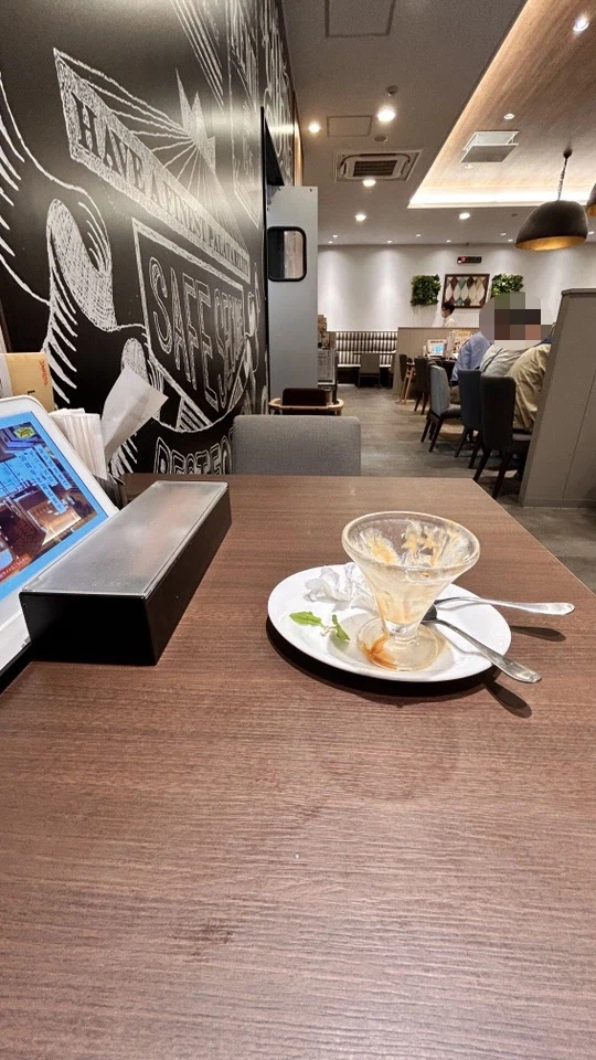 도쿄 패밀리레스토랑에서 디저트만 먹고 나오기_10.webp