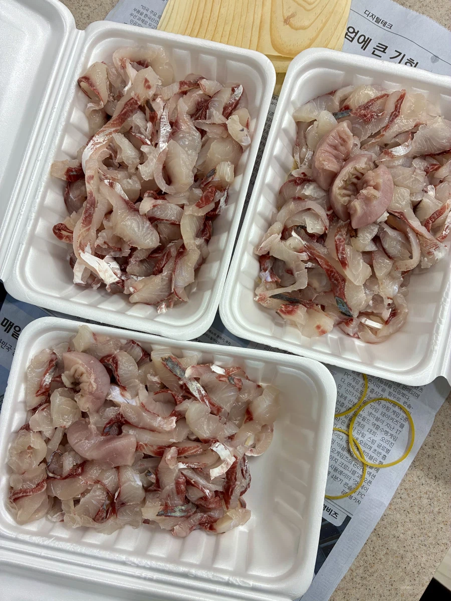 요즘 제철 숭어회_1.webp