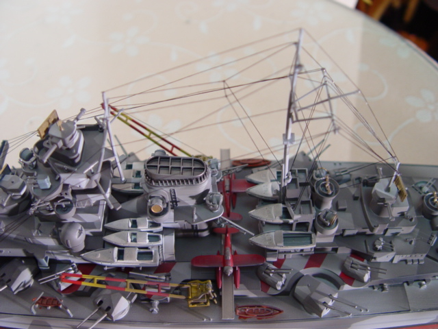 아카데미 1/350 전함 비스마르크_4.jpg