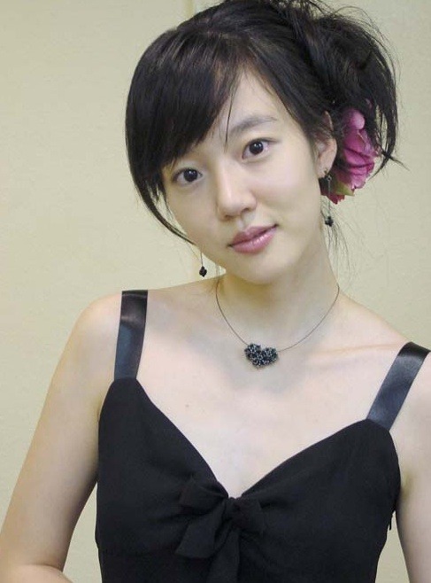 img/4/F/1/9/4F19AC653E72020035