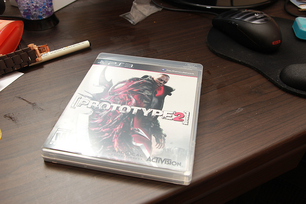 프로토타입2 개봉샷_4.jpg