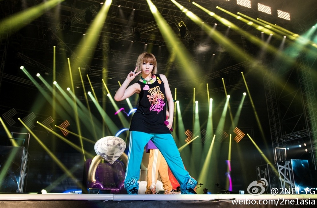 2NE1_2.jpg