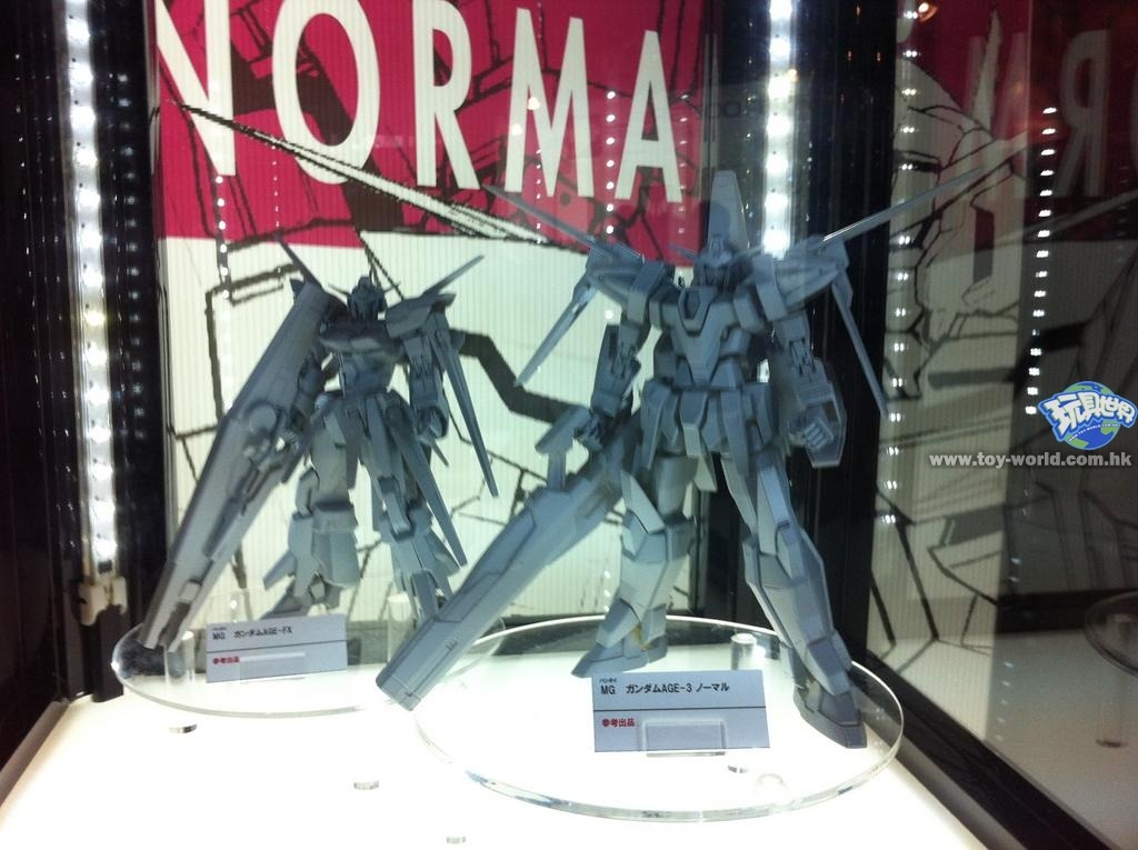 MG 에일 스트라이크 건담(리마스터 버전), AGE3 참고출품 사진 _2.jpg