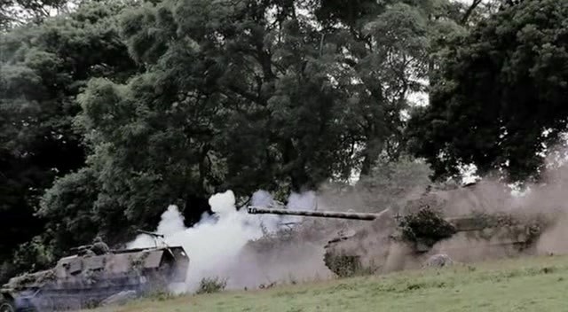 밴드 오브 브라더스 제3화 Carentan (2/2) _52.jpg