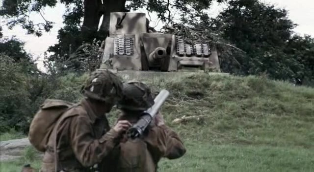 밴드 오브 브라더스 제3화 Carentan (2/2) _76.jpg