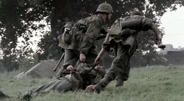 밴드 오브 브라더스 제3화 Carentan (2/2) _106.jpg