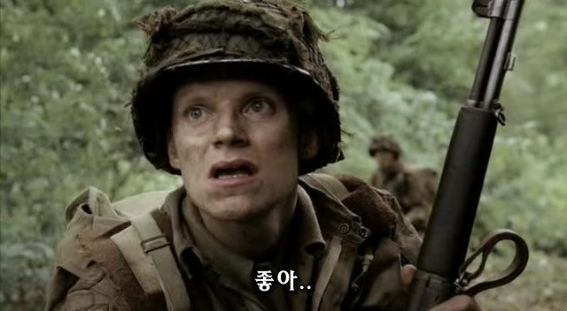 밴드 오브 브라더스 제3화 Carentan (2/2) _153.jpg