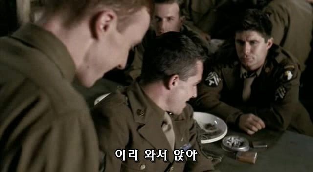 밴드 오브 브라더스 제3화 Carentan (2/2) _218.jpg