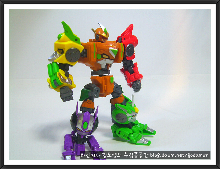 img/5/1/2/4/51248AFA4734ED0016