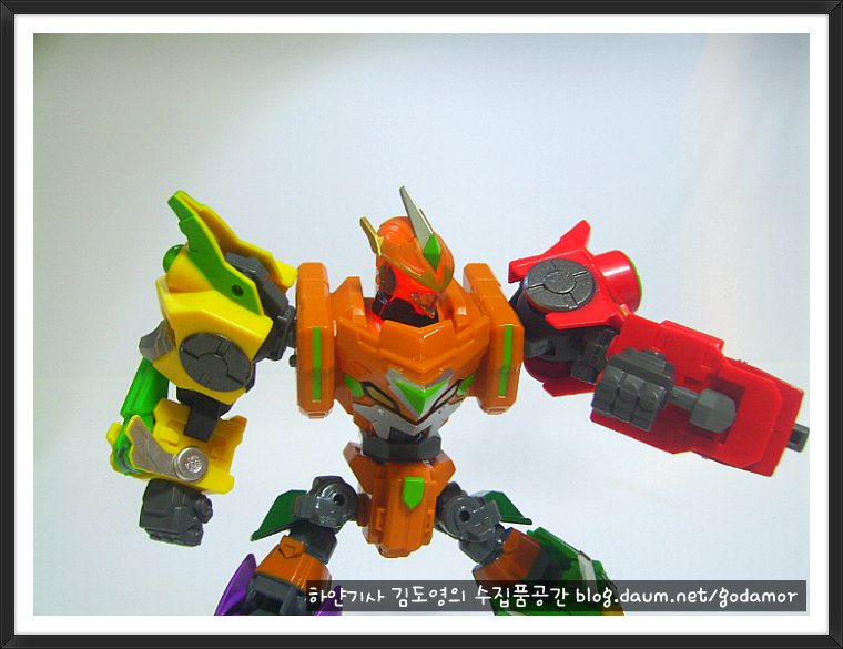 img/5/1/2/4/51248B094B76920007