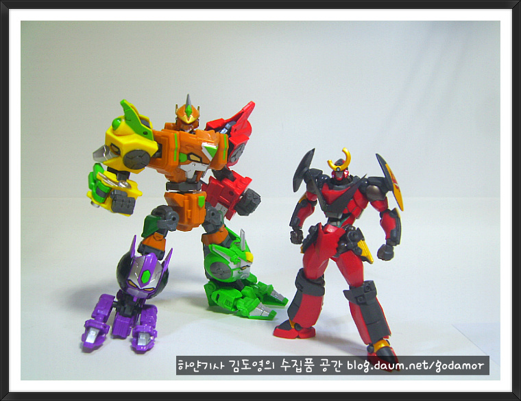 img/5/1/2/4/51249989475F680019