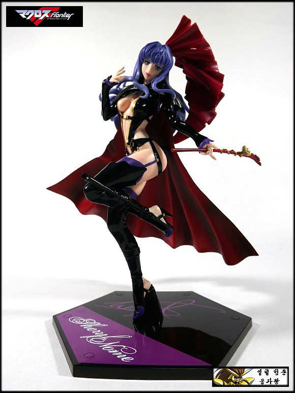 SHERYL NOME (UNIVERSAL BUNNY)_4.jpg