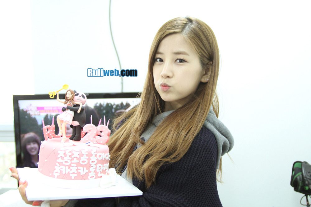 루리웹(RULIWEB) 에이핑크 박초롱 생일 조공 후기_2.jpg