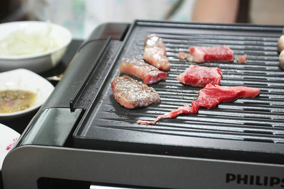 고기는 역시 핏기만 가시면 흡입 - 한우 등심_7.jpg