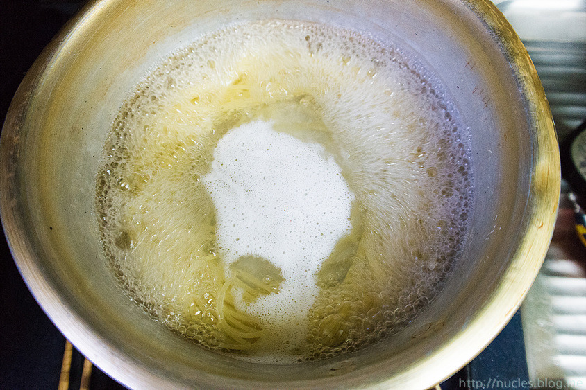 img/5/2/5/B/525BBBB24D74240016