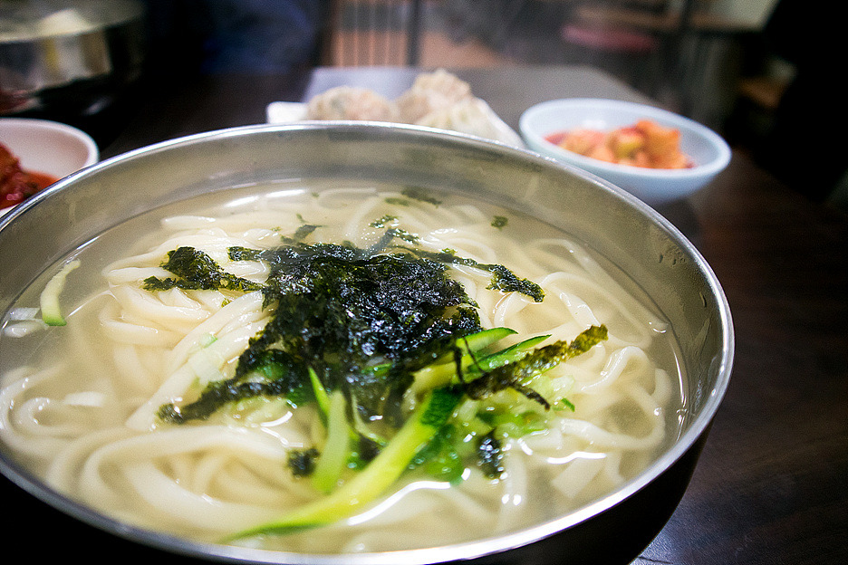 인천부평시장 2천원 칼국수와 2천원짜리 만두_12.jpg