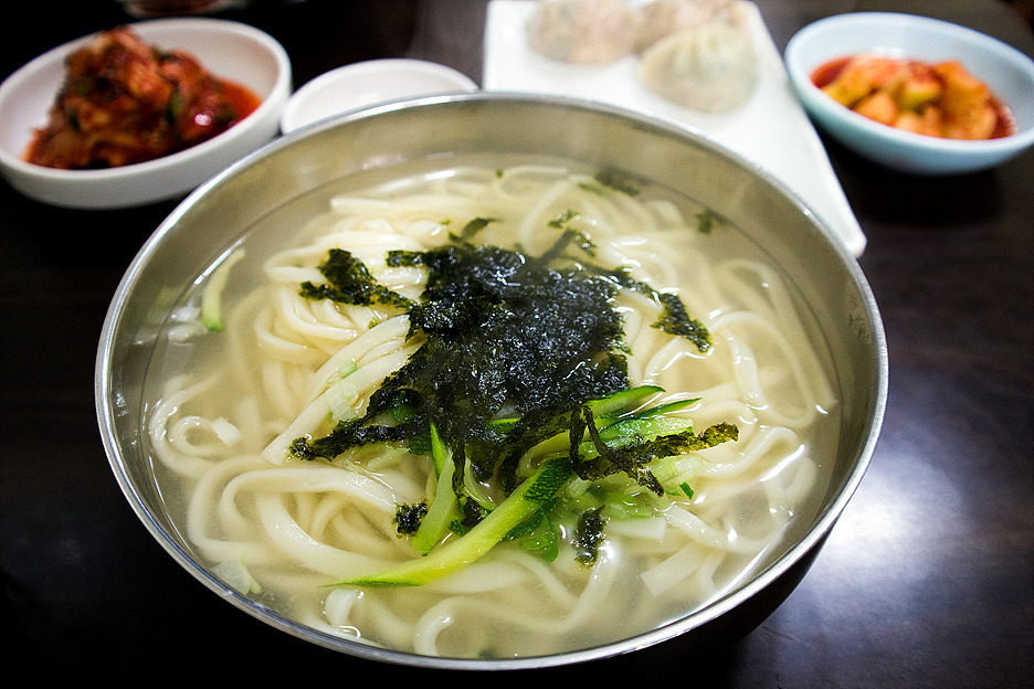 인천부평시장 2천원 칼국수와 2천원짜리 만두_13.jpg