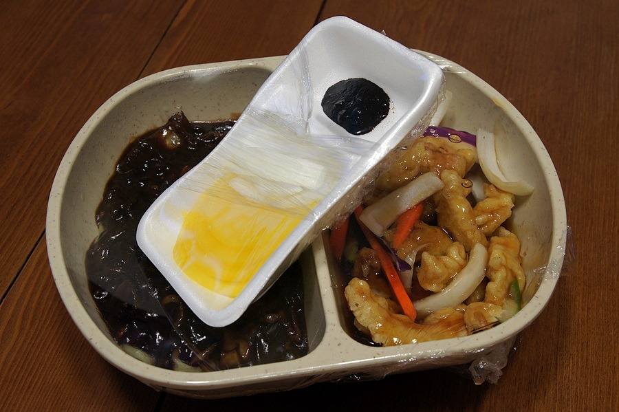 양이 줄어든것 같아 아쉬운 탕짜면(feat.맥주)_1.jpg