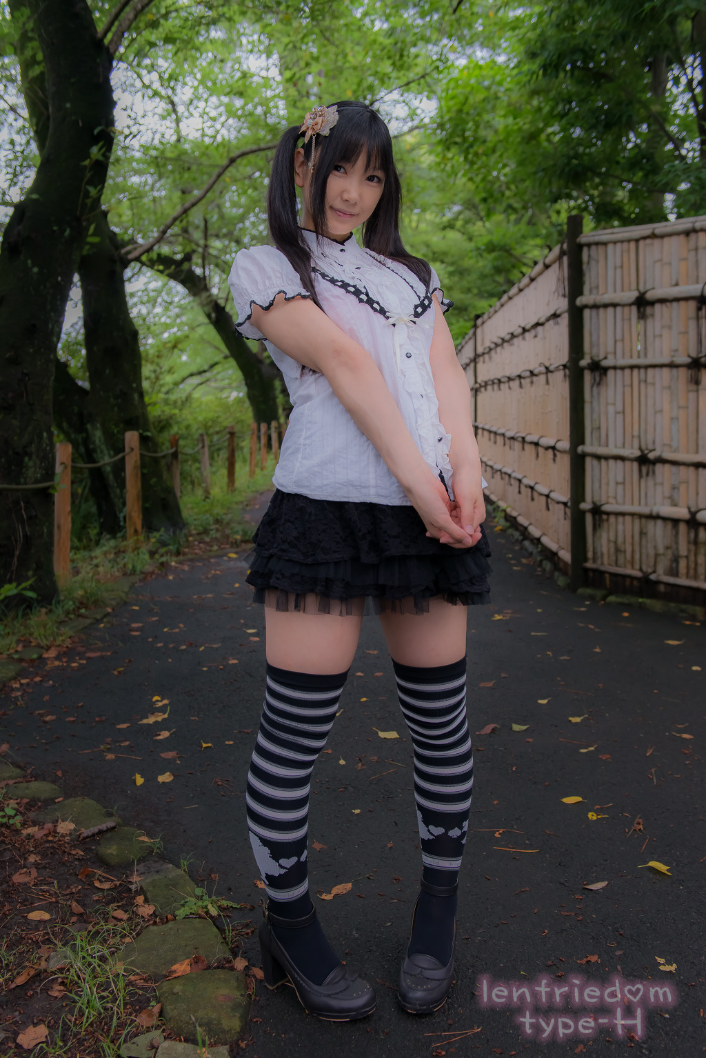 img/5/3/F/2/53F216BD4545890028