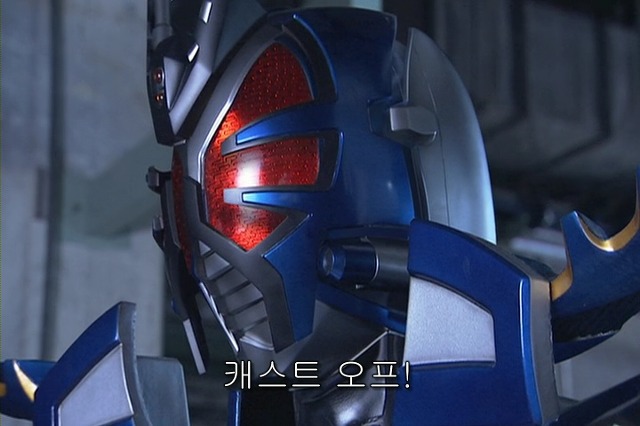[가면라이더 카부토] 가탁크 첫등장_12.jpg
