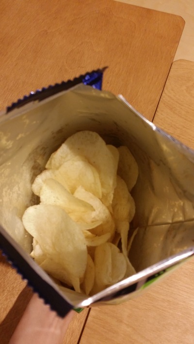 호불호 갈린다는 과자 먹은 후기 ( 포카칩 라임페퍼)_2.jpg
