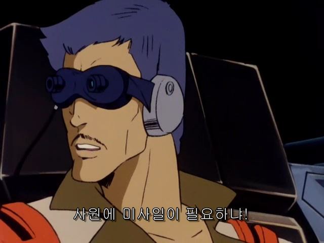 [장갑기병 보톰즈]칸 유 대위를 추억하며_16.jpg