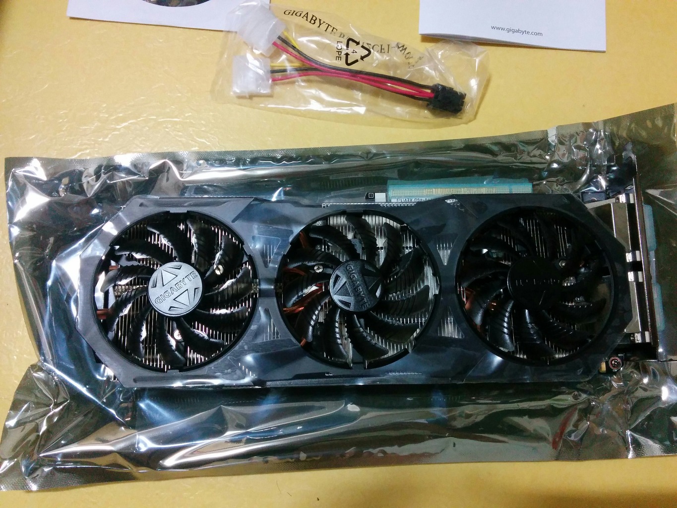 공짜로 받은 "기가바이트 GTX960 SOC D5 4GB G1게이밍"_6.jpg