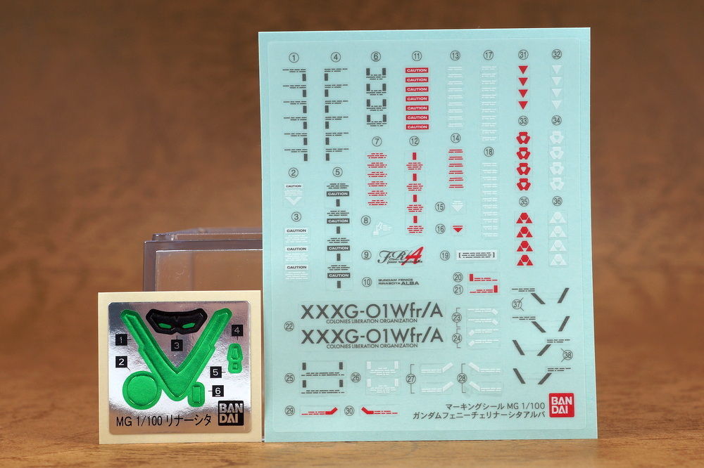 프리미엄반다이 웹한정 MG 건담 페니체 리나시타 알바 조립리뷰_6.jpg