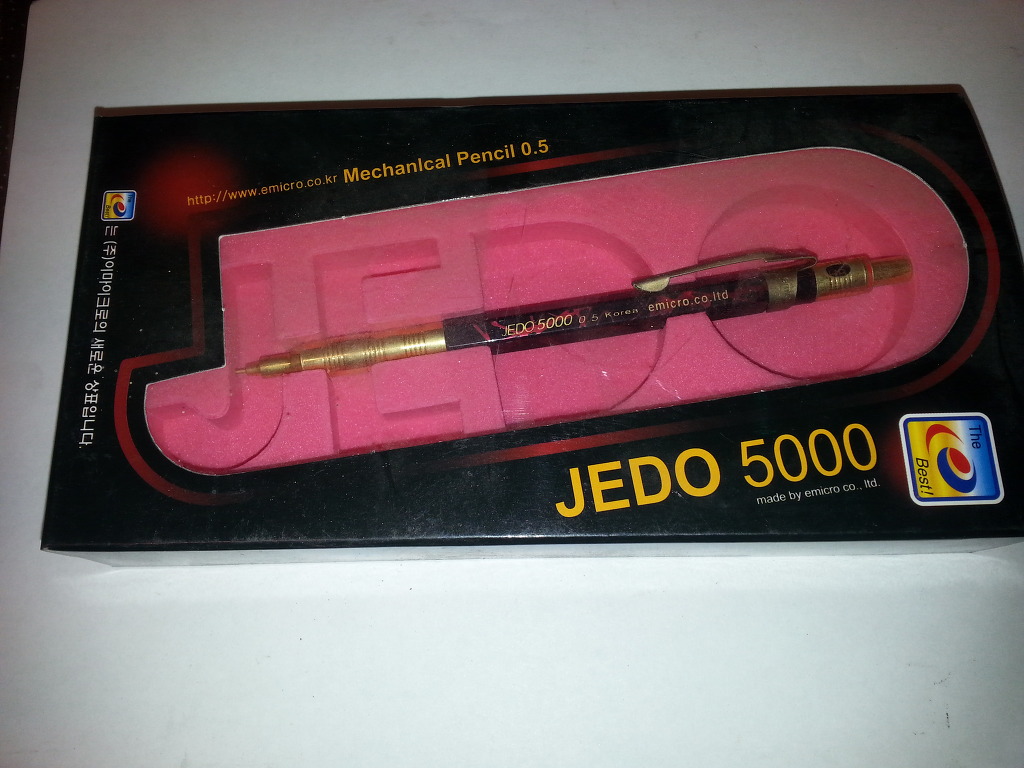 img/5/6/B/0/56B0A2393907D50037