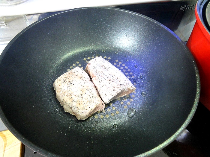 img/5/6/E/C/56ECEF6F4F61670017