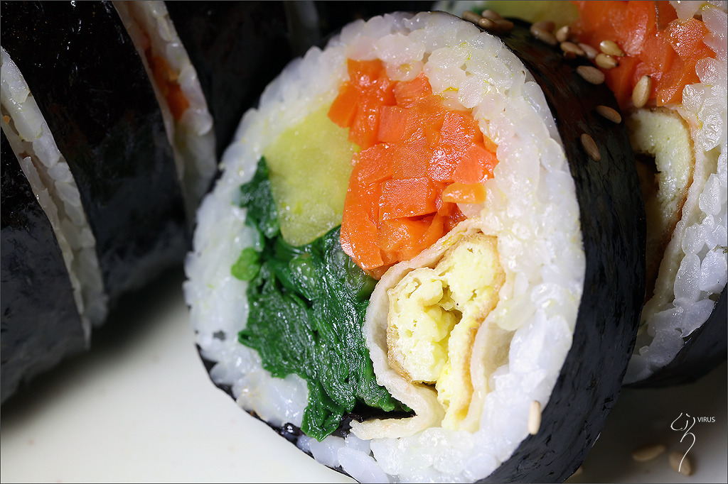 수유리우동집 에서 먹어본 김밥과 장터국수 입니다. ^^;;_3.jpg