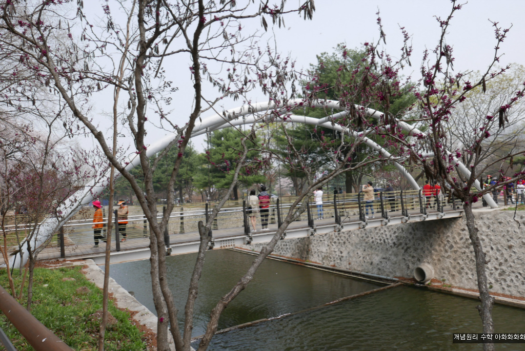 img/5/7/0/B/570BB2384907D20027