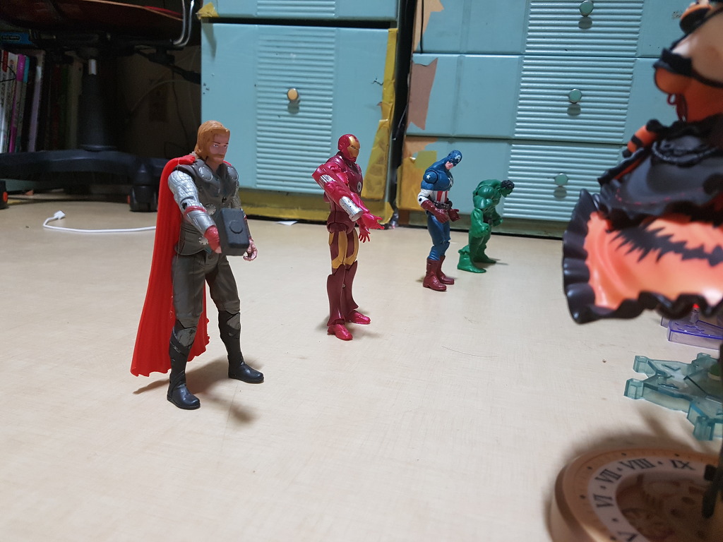 정령vs어벤전스 그리고 정령vs원피스 승자는 누굴까요_3.jpg